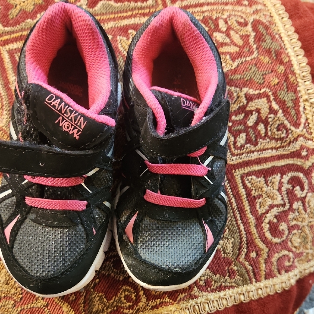 Danskin Now Black and Pink Velcro Sneakers